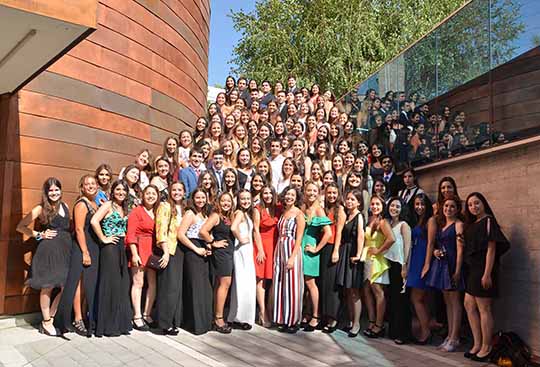 ceremonia titulacion pregrado alumnos grupal web