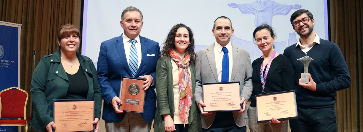 5 académicos y un exestudiante Escuela de Enfermería UC son premiados por Facultad de Medicina